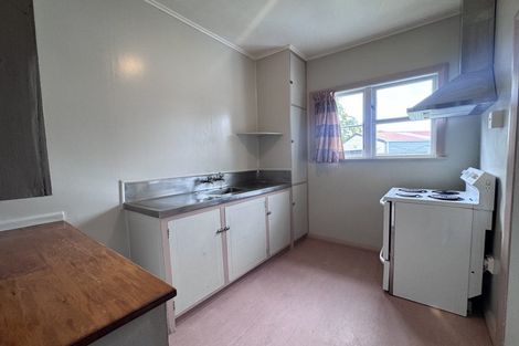 Photo of property in 2 Anderson Street, Hokowhitu, Palmerston North, 4410