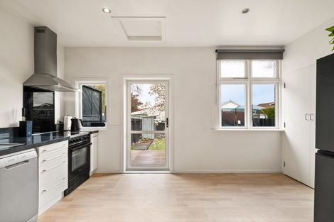 Photo of property in 127 Fitzroy Street, Forbury, Dunedin, 9012