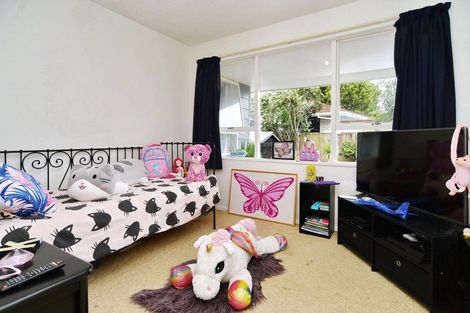 Photo of property in 27 Heathglen Avenue, Parklands, Christchurch, 8083