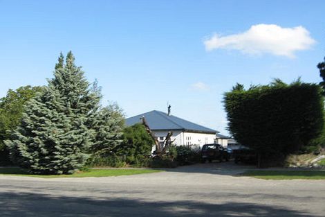 Photo of property in 5 North Terrace, Darfield, 7510