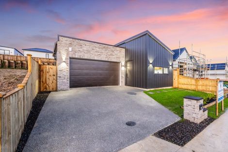 Photo of property in 16 Bannockburn Road, Opaheke, 2113