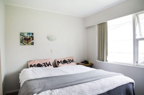 Photo of property in 8 Tye Road, Hillcrest, Auckland, 0627