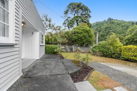 Photo of property in 11 Black Beech Street, Birchville, Upper Hutt, 5018