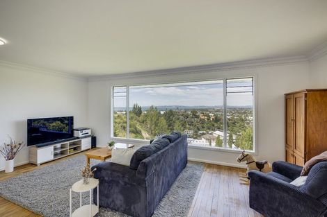 Photo of property in 54 Napier Terrace, Hospital Hill, Napier, 4110