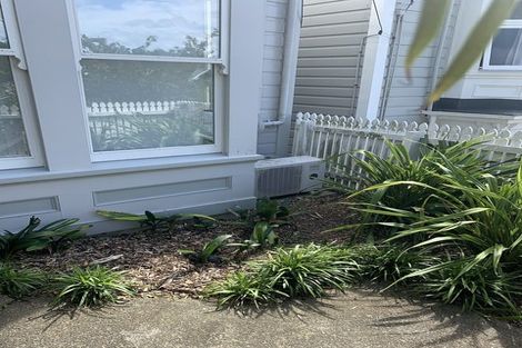 Photo of property in 36 Drummond Street, Mount Cook, Wellington, 6021