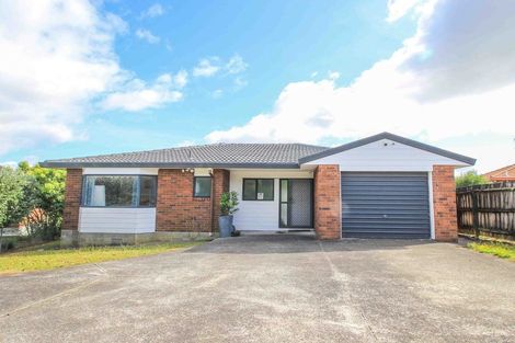Photo of property in 38 Awaroa Road, Sunnyvale, Auckland, 0612