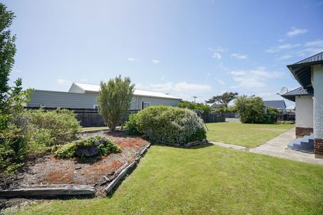 Photo of property in 25 Burrows Street, Bluff, 9814