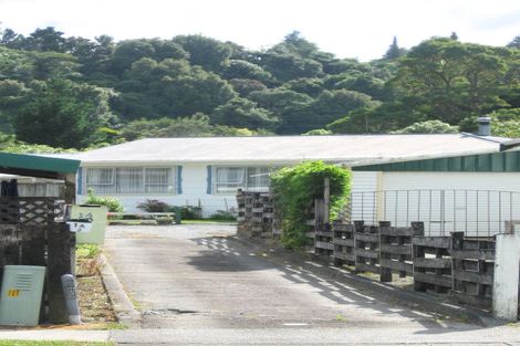 Photo of property in 1/1 Gemstone Drive, Birchville, Upper Hutt, 5018