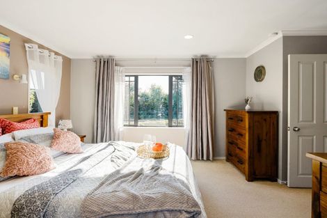 Photo of property in 21 Cate Road, Rototuna, Hamilton, 3210