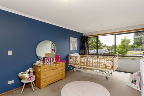 Photo of property in 21 Dryden Street, Milton, 9220