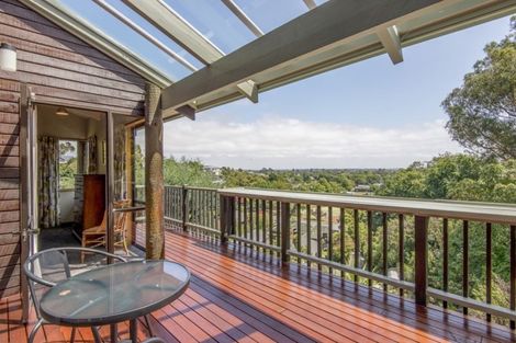 Photo of property in 9 Sherwood Lane, Cashmere, Christchurch, 8022