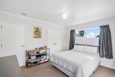 Photo of property in 1/325 Triangle Road, Massey, Auckland, 0614
