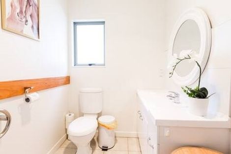 Photo of property in 18a Esmeralda Avenue, Avondale, Auckland, 1026