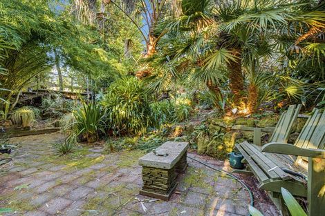 Photo of property in 17 Aquarius Drive, Kawaha Point, Rotorua, 3010