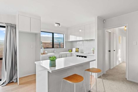 Photo of property in 91 Templeton Place, Clendon Park, Auckland, 2103