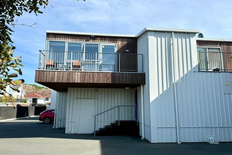 Photo of property in 2/79 Beachville Road, Redcliffs, Christchurch, 8081