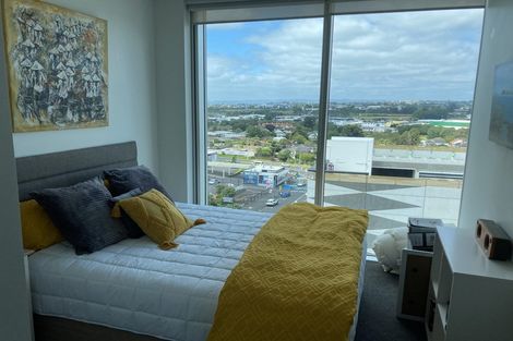 Photo of property in Sentinel Apartments, 805/3 Northcroft Street, Takapuna, Auckland, 0622