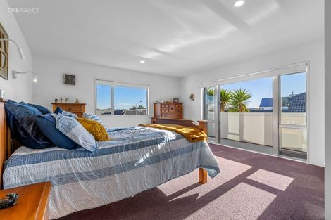 Photo of property in 74 Aston Drive, Waimairi Beach, Christchurch, 8083