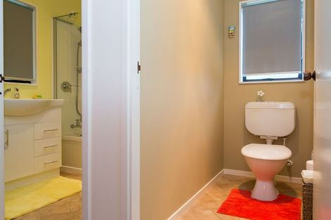 Photo of property in 126 Hillcrest Drive, Kelvin Grove, Palmerston North, 4414