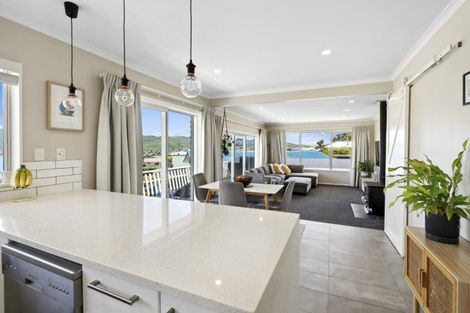 Photo of property in 10 Inlet View, Titahi Bay, Porirua, 5022