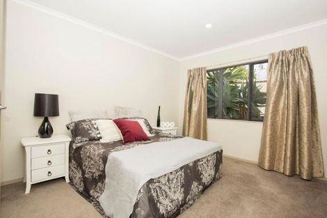 Photo of property in 2 Baverton Drive, Flat Bush, Auckland, 2016