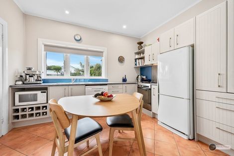 Photo of property in 24 William Street, Petone, Lower Hutt, 5012