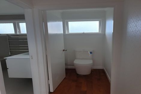 Photo of property in 3/5 Braemar Road, Castor Bay, Auckland, 0620