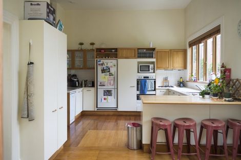 Photo of property in 176 Derwent Street, Island Bay, Wellington, 6023