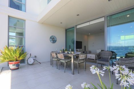 Photo of property in 1/852 Wily Terrace, Acacia Bay, Taupo, 3330