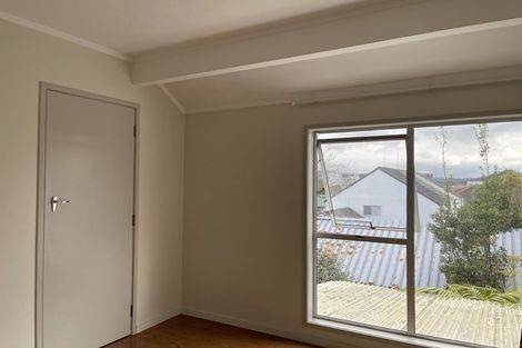 Photo of property in 5/106 West Coast Road, Glen Eden, Auckland, 0602