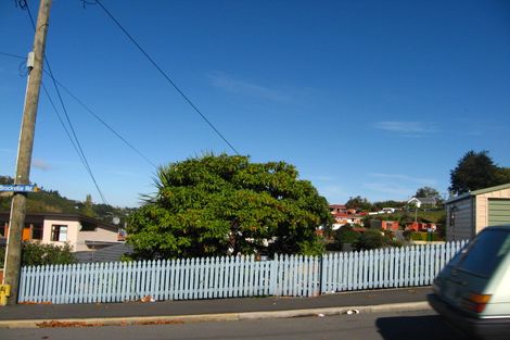 Photo of property in 11 Brockville Road, Glenross, Dunedin, 9011