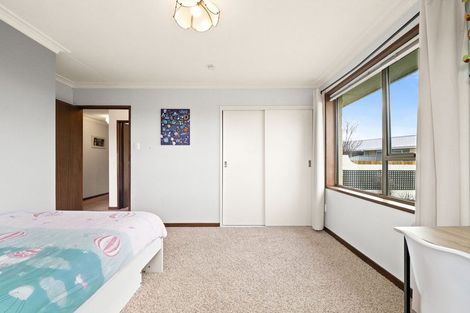 Photo of property in 15 Estuary Crescent, Fairfield, Dunedin, 9018