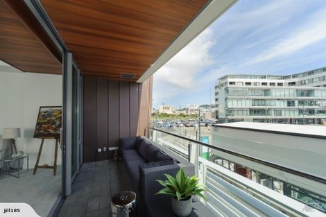 Photo of property in Clyde Quay Wharf, 1b/8 Clyde Quay Wharf, Te Aro, Wellington, 6011