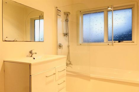 Photo of property in 10/14 Seaview Terrace, Mount Albert, Auckland, 1025