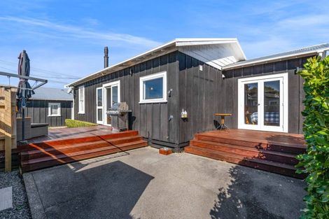 Photo of property in 14 Arawa Street, Welbourn, New Plymouth, 4312