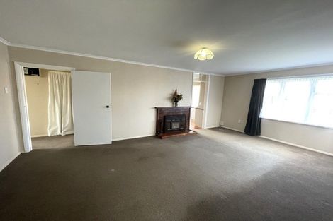 Photo of property in 4 Holford Street, Westown, New Plymouth, 4310
