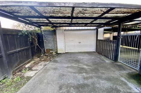 Photo of property in 20 Newland Grove, Henderson, Auckland, 0610