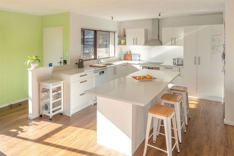 Photo of property in 61a Callender Terrace, Paraparaumu Beach, Paraparaumu, 5032