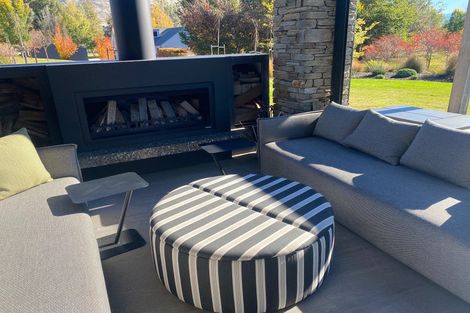 Photo of property in 10 Mccaw Mews, Wanaka, 9305