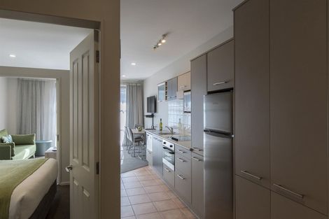 Photo of property in Atrium Towers, 1r/154 The Terrace, Wellington Central, Wellington, 6011