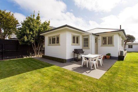 Photo of property in 52 Paparoa Street, Papanui, Christchurch, 8053