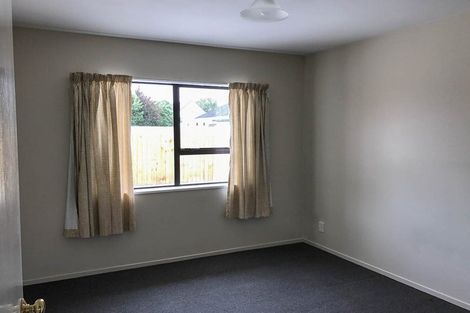 Photo of property in 17 Auburn Avenue, Upper Riccarton, Christchurch, 8041