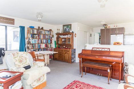 Photo of property in 23d Victoria Avenue, Dannevirke, 4930