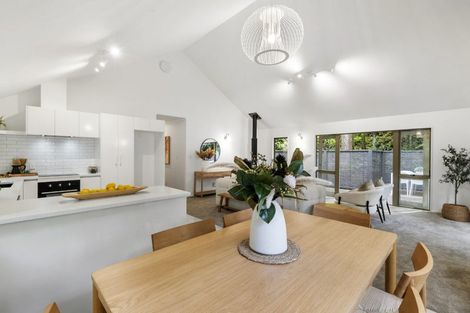 Photo of property in 2/48 Park Hill Road, Birkenhead, Auckland, 0626