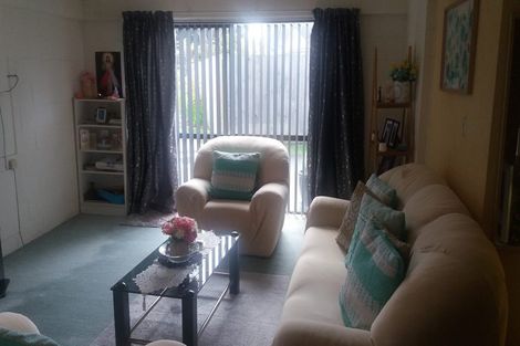 Photo of property in 1/59 Butley Drive, Farm Cove, Auckland, 2012