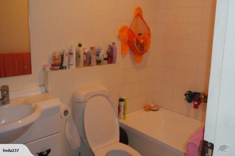 Photo of property in Terrace Heights Apartments, 13e/163 The Terrace, Wellington Central, Wellington, 6011