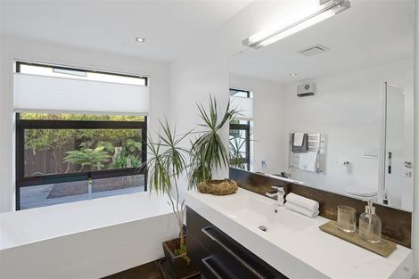 Photo of property in 17 Chislehurst Place, Bryndwr, Christchurch, 8052