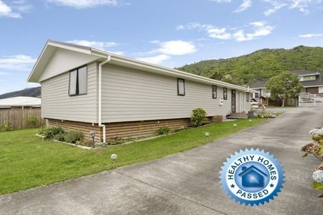 Photo of property in 27 Matenga Street, Waikanae, 5036