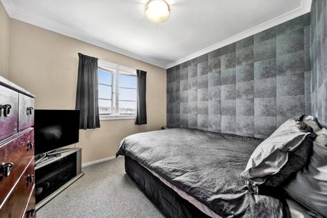 Photo of property in 77 Clemow Road, Fitzroy, New Plymouth, 4312