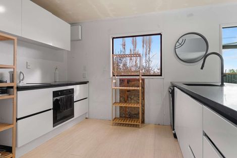 Photo of property in 7 Bush Point Road, Cable Bay, 0420